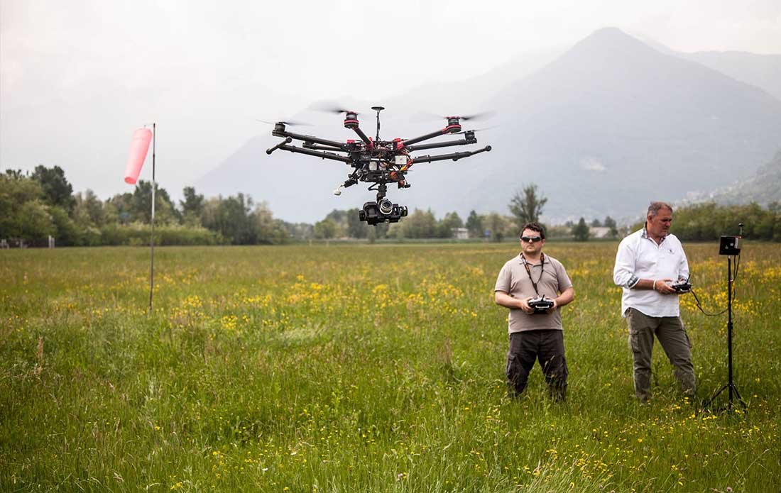 Ombrello Protettivo Per Fotocamera - Compatto, Leggero Con Clip Per Riprese Sotto Pioggia - Foto 7